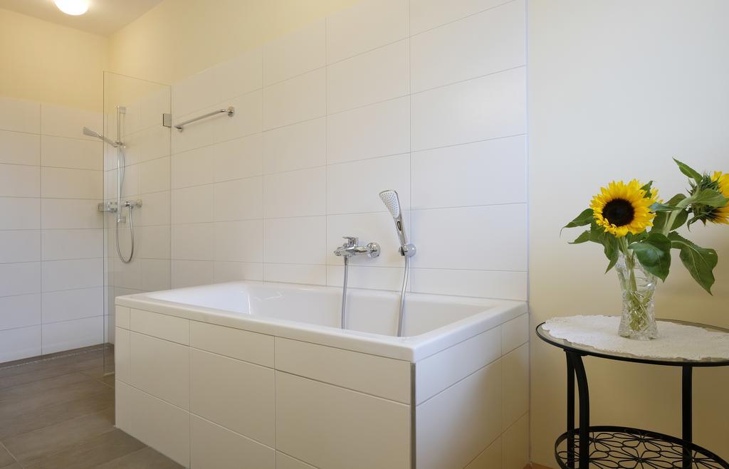 Apartament Nachtquartier Zur Dankbarkeit Podersdorf am See Zewnętrze zdjęcie